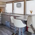 Úszó hotel Pet Friendly Ship In Havelsee Ot