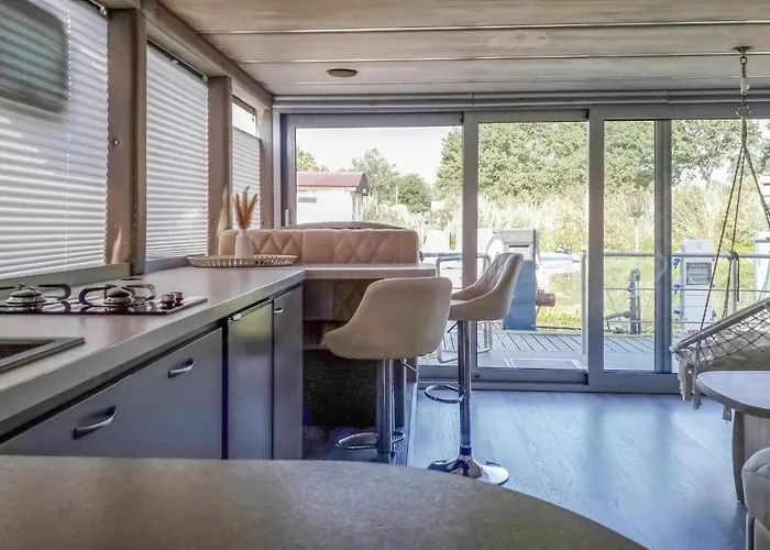 Stunning Ship In Havelsee Ot بوتيل 4*