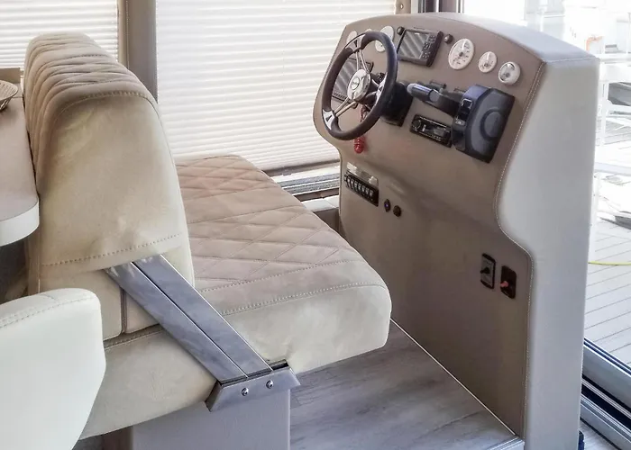 Stunning Ship In Havelsee Ot 4*