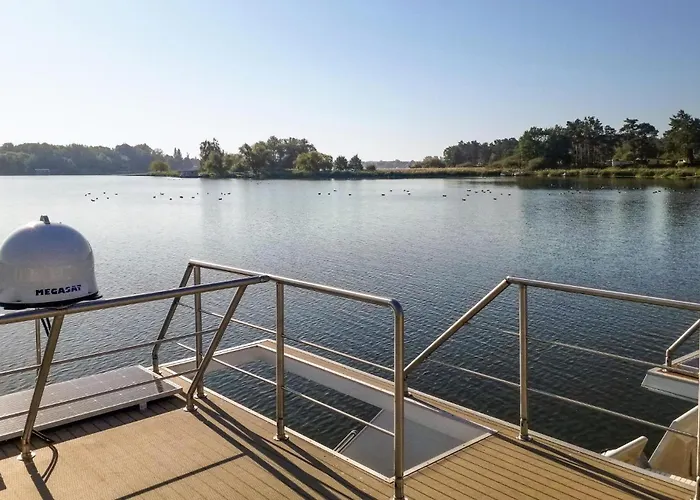 Stunning Ship In Havelsee Ot بوتيل