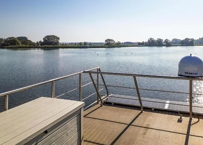 بوتيل Stunning Ship In Havelsee Ot Kutzkow