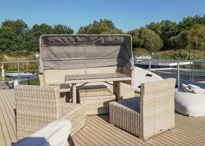 Stunning Ship In Havelsee Ot Kutzkow